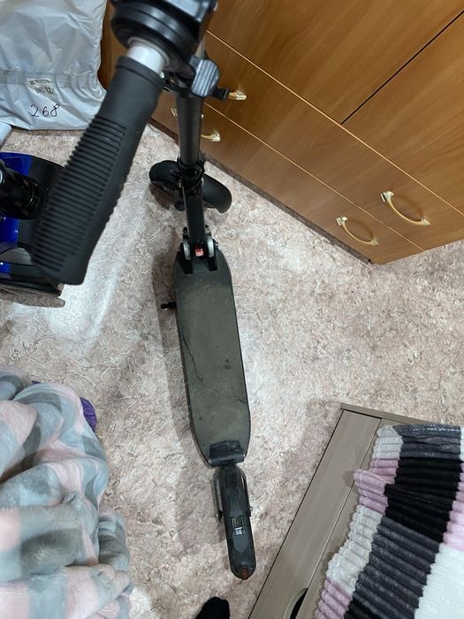 Продам самокат 60.000