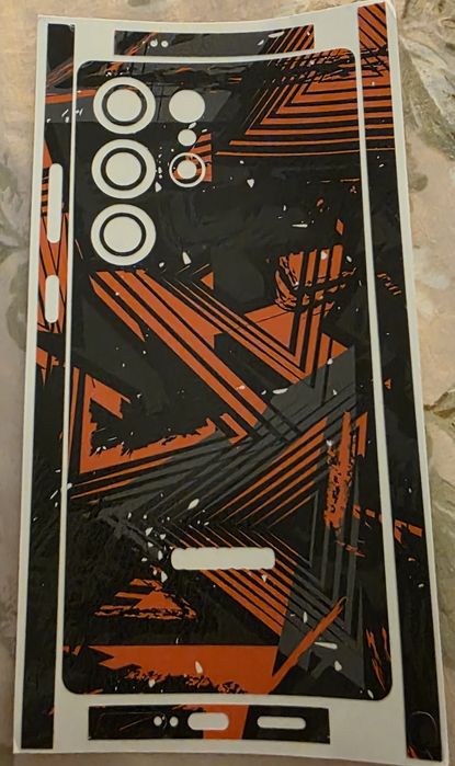 Кейсове за S25U и скин за него +3 кейса за S24U.