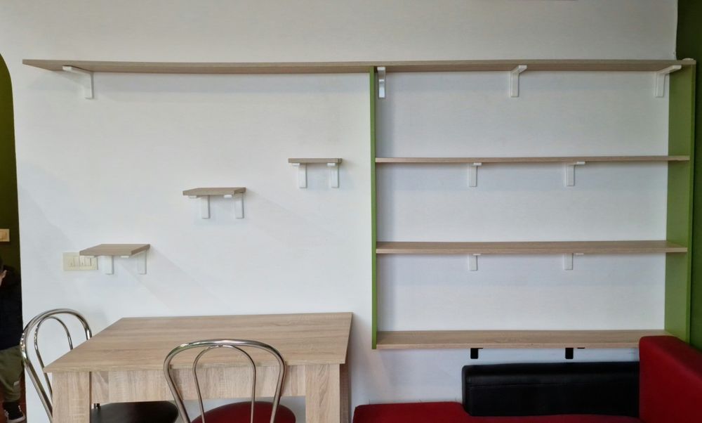 Vand rafturi tip etajera