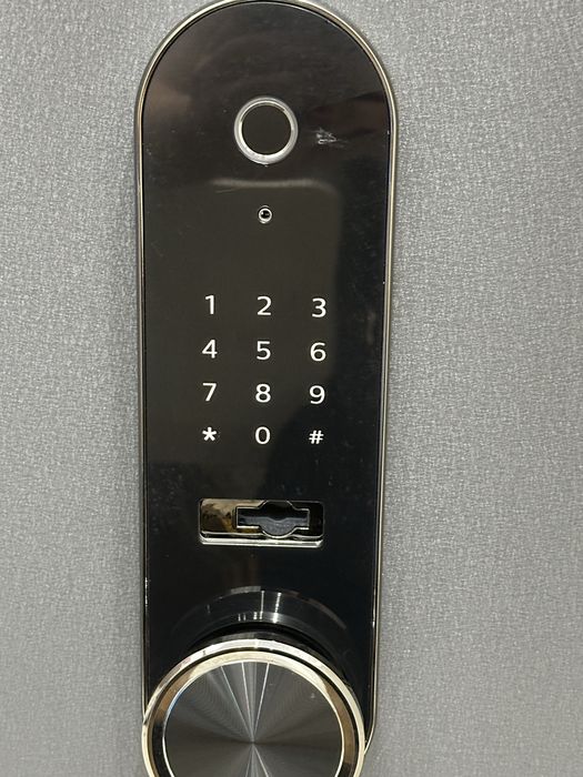 Продаю сейф в отличном состоянии