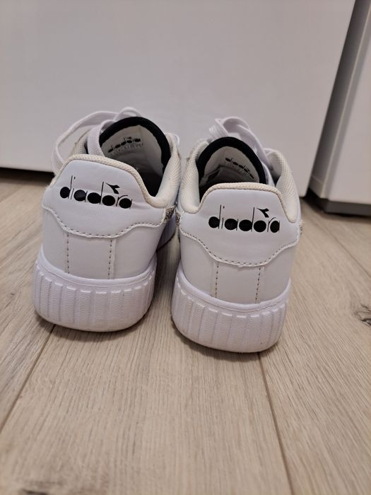 Обувки за момиче (  diadora)