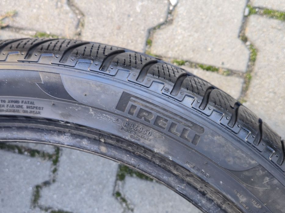 265 40 21 Pirelli
