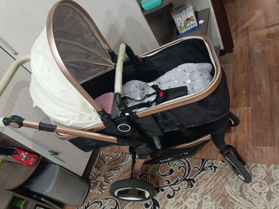 Продаю коляску Belecoo 3в1