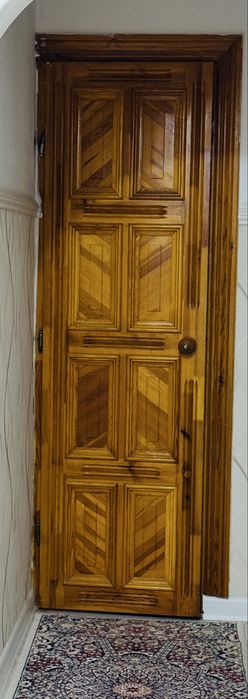 Мықты ағаш есіктер 7 шт