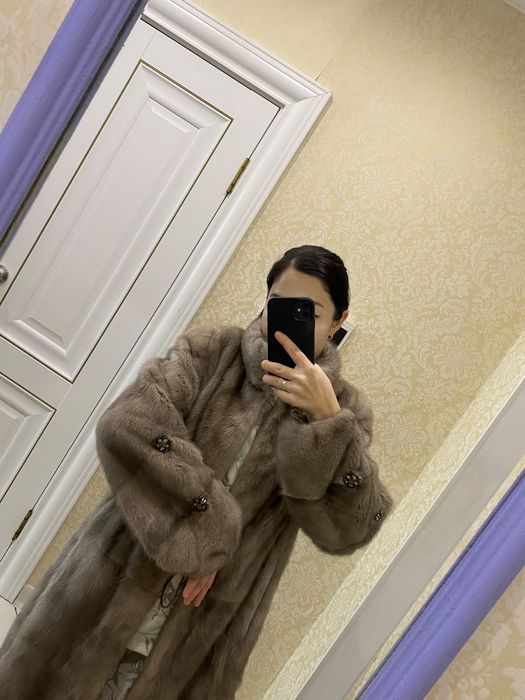 Продам норковую шубу
