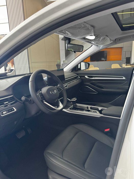 Geely Emgrand Sedan
