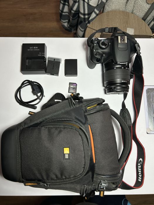 Canon EOS 1200D  ca nou, stare impecabilă