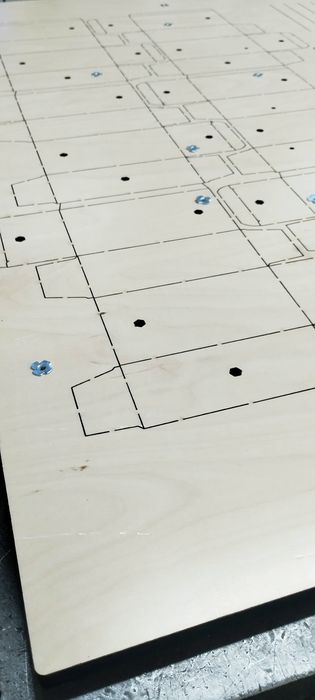 Щанц форма за картон , микровелпапе , велпапе , стикери , кожа и д-р.