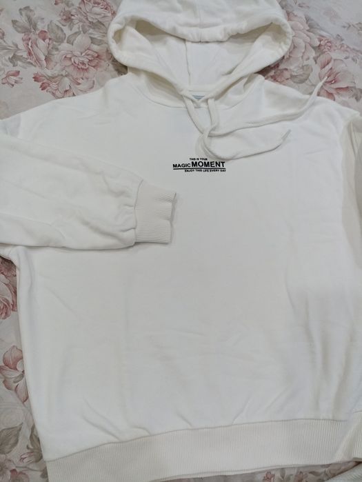 Толстовка за 2 000 тг