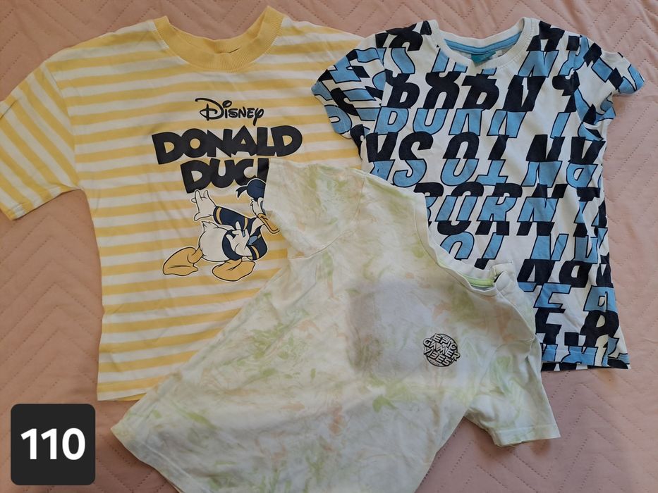 Различни детски дрехи