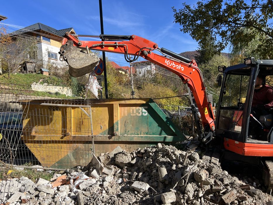 Mini-excavator 3 tone de inchiriat / duba basculabila 3.5 tone