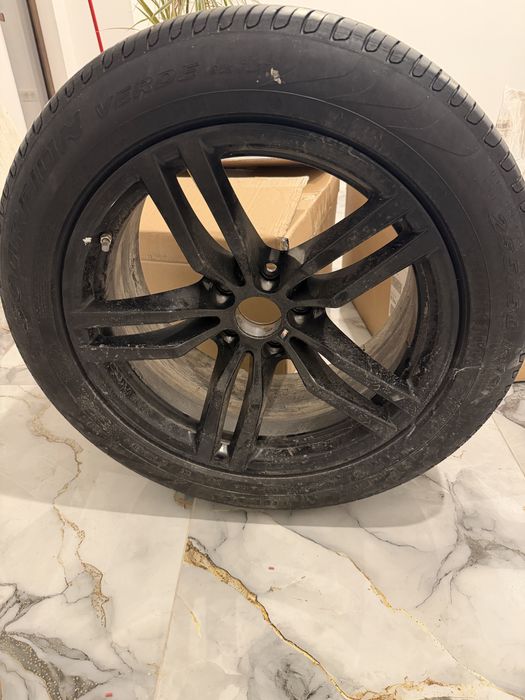 Vand jante BMW M R19 + anvelope  Pirelli 255/50 stare bună