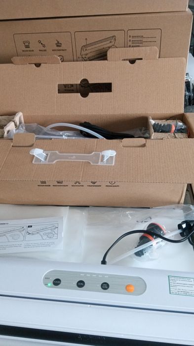 елекртическа машина за вакуумиране на храна