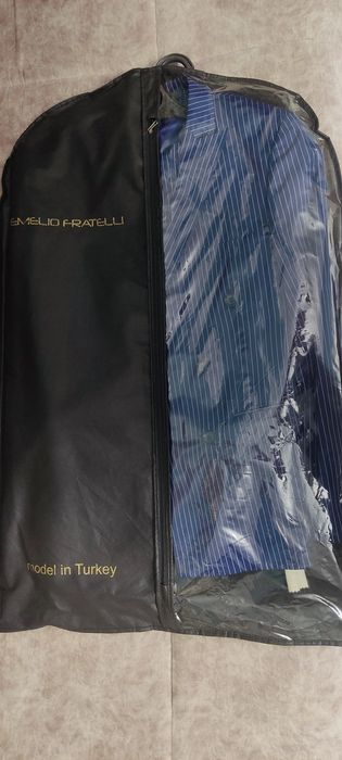 Продам, двойка классический костюм