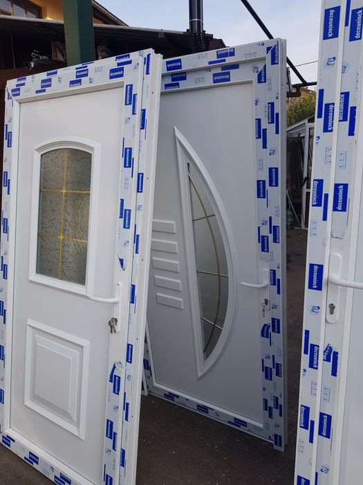 Налични Пвц входни врати НОВИ