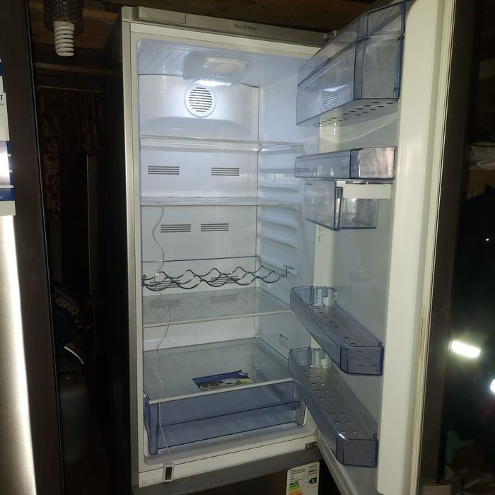 Продам холодильник Beko