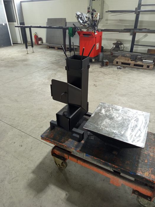 Soba racheta și gratar