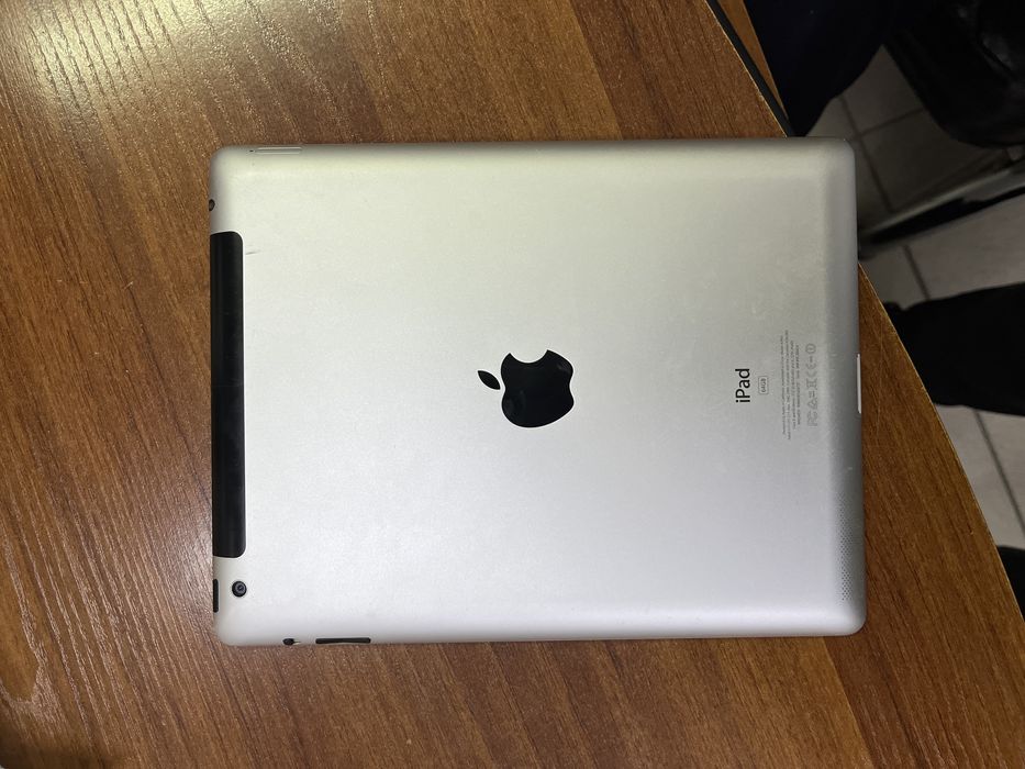 iPad 2 серый 64 Гб