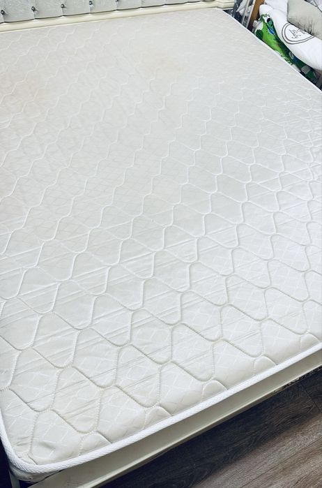 Продам матрас 2х1.80