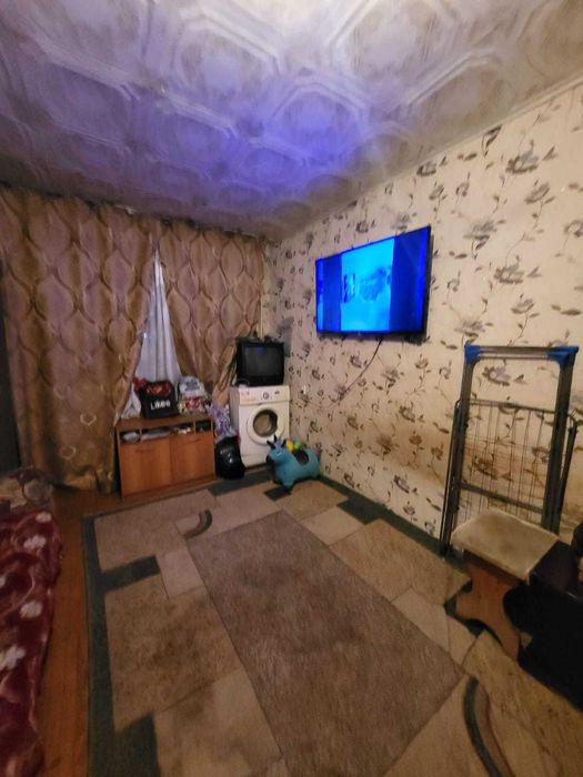 1-комнатная квартира малосемейка 18 кв.м. 4 этаж по Урицкого