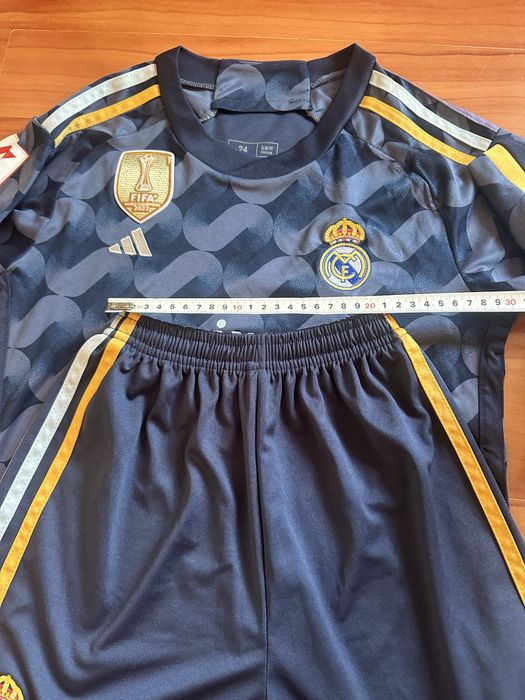 Детски екип REAL MADRID размер 24