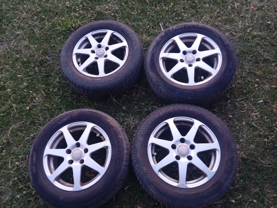 Roti 195 65 R15
"Vând anvelope 195/65