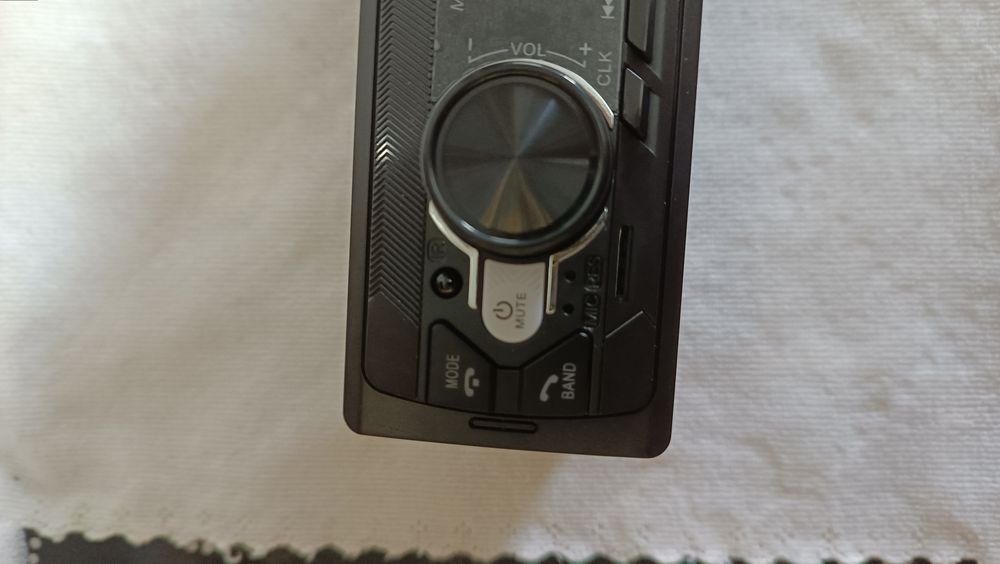 Radio autoturism nou