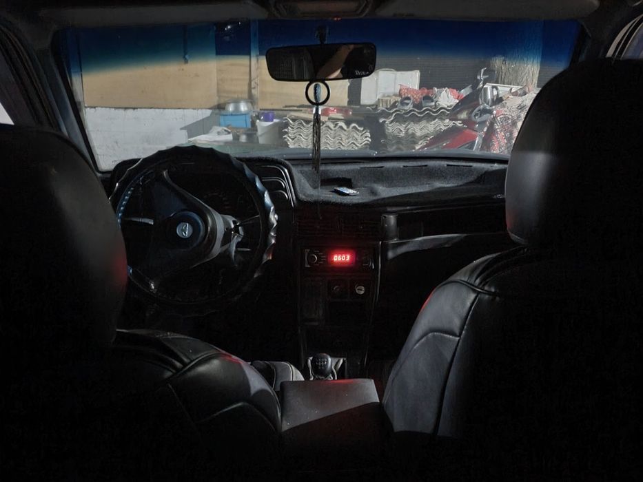 Daewoo racer 1994 ( nexia )