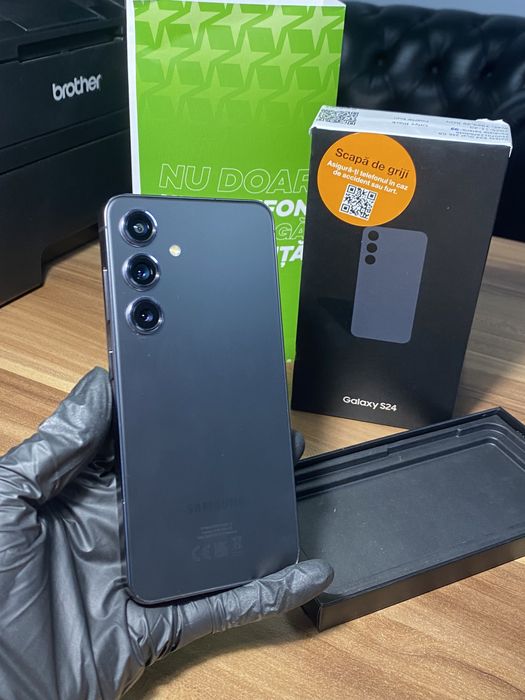 Samsung Galaxy s24 • 256 GB • Onyx Black
