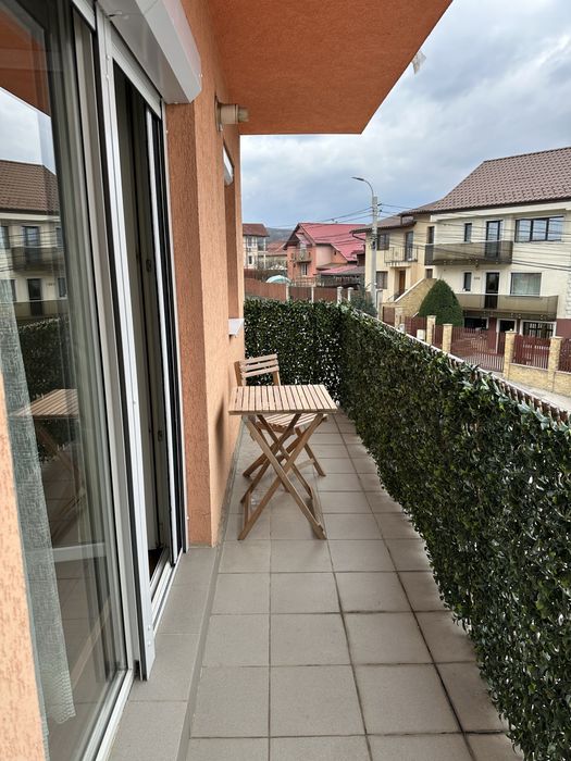 Apartament 2 camere + parcare spre inchiriere