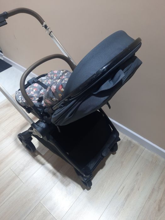 Коляска прогулочная Кидило