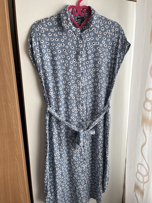 Rochie midi mărimea XS ,Pieces