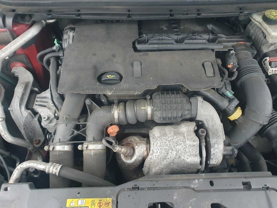 Dezmembrez Peugeot 308 1.6D 2014