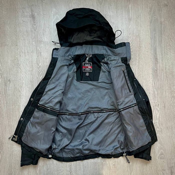 Ветровка WeatherEdge