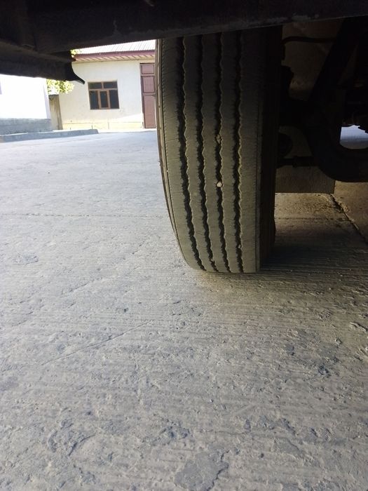 Isuzu avtobus sotiladi