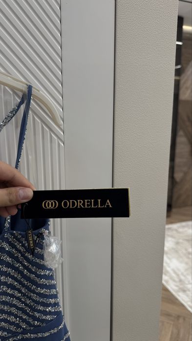 Платье Odrella.