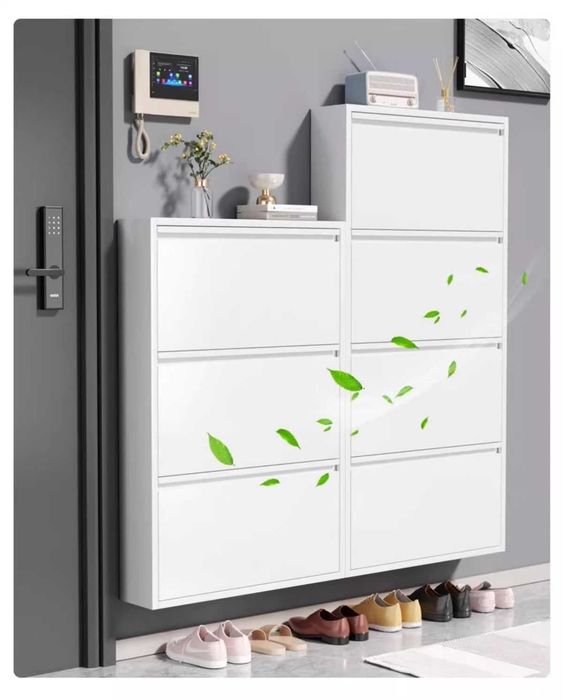 Shkaf kirish joyiga – oyoq kiyim uchun tortmali