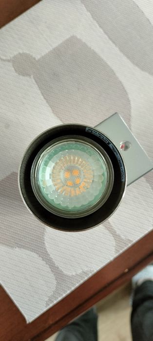 Продам Светильник EGLO