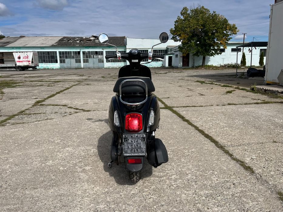 Scuter KYMCO New Sento 50, an 2012, motor 50cc in 4 timpi, in stare perfecta