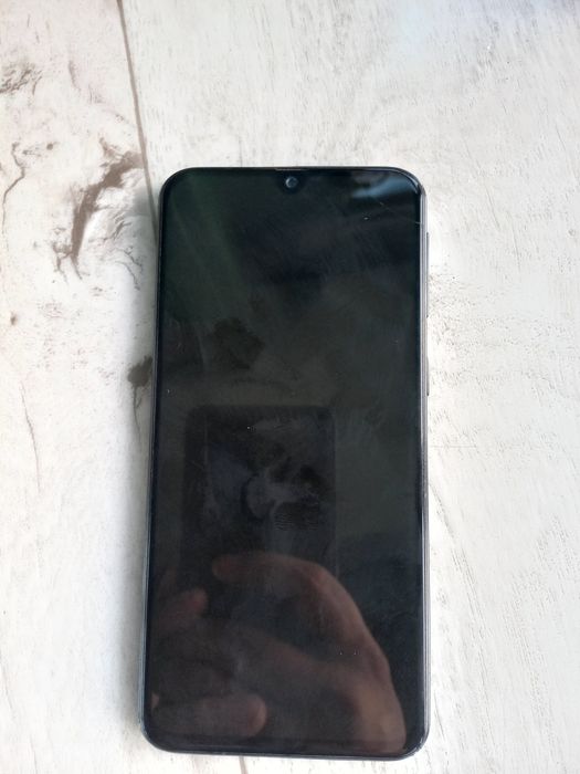 Продам Самсунг А40