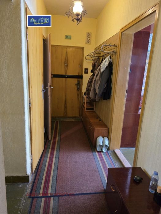 Дава се под наем 3стаен апартамент