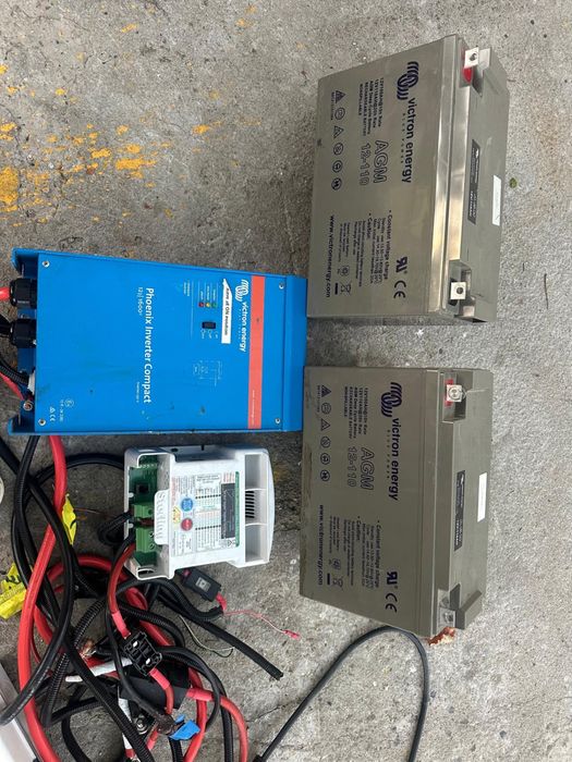 Victron Energy phoenix 230v / 12v 1600va