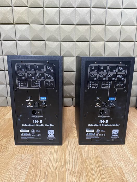 Студийные мониторы трехполосные Kali Audio in-5