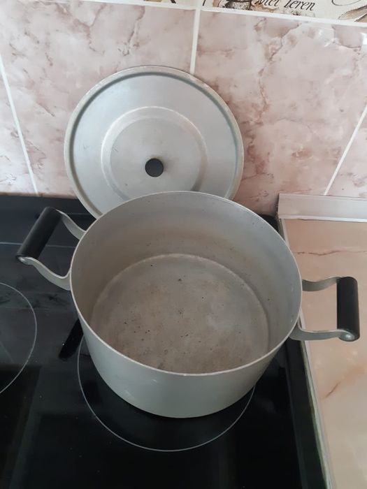 Кухонная посуда.