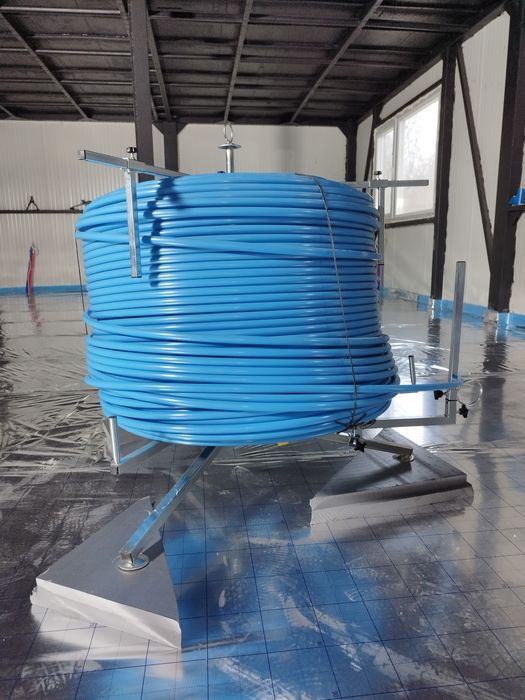 Стойка за развиване на тръби за водно подово отопление