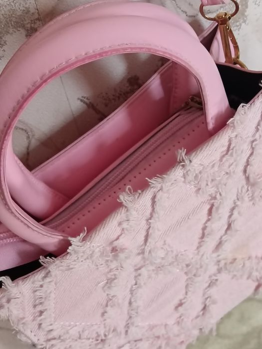 Продам розовую сумку