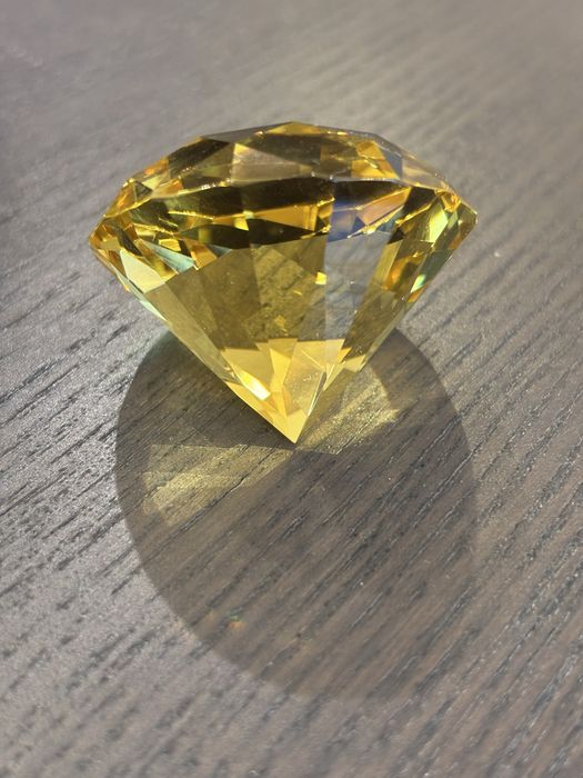 Декоративни камъни диаманти