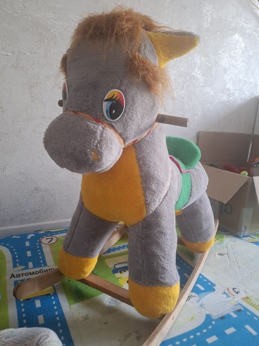 Лошадка качалка дерево