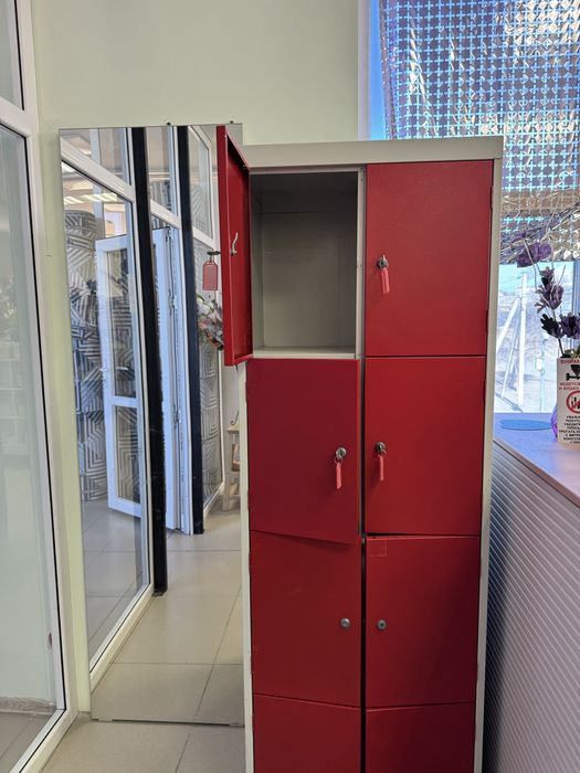 Шкаф для хранения сумок