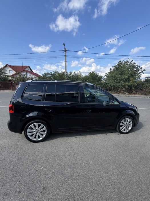 Vând VW Touran 1.6 TDI Automată